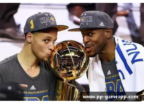 NBA勇士队：揭秘球队背后的战术智慧与默契合作